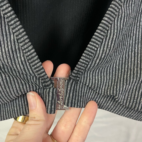 For Love And Lemons Black Sports Bra - Picture 7 of 7